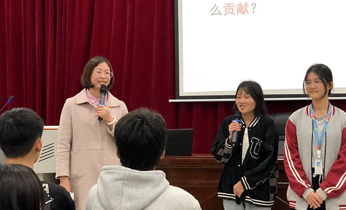 1639558496997786.jpg 互动现场.jpg