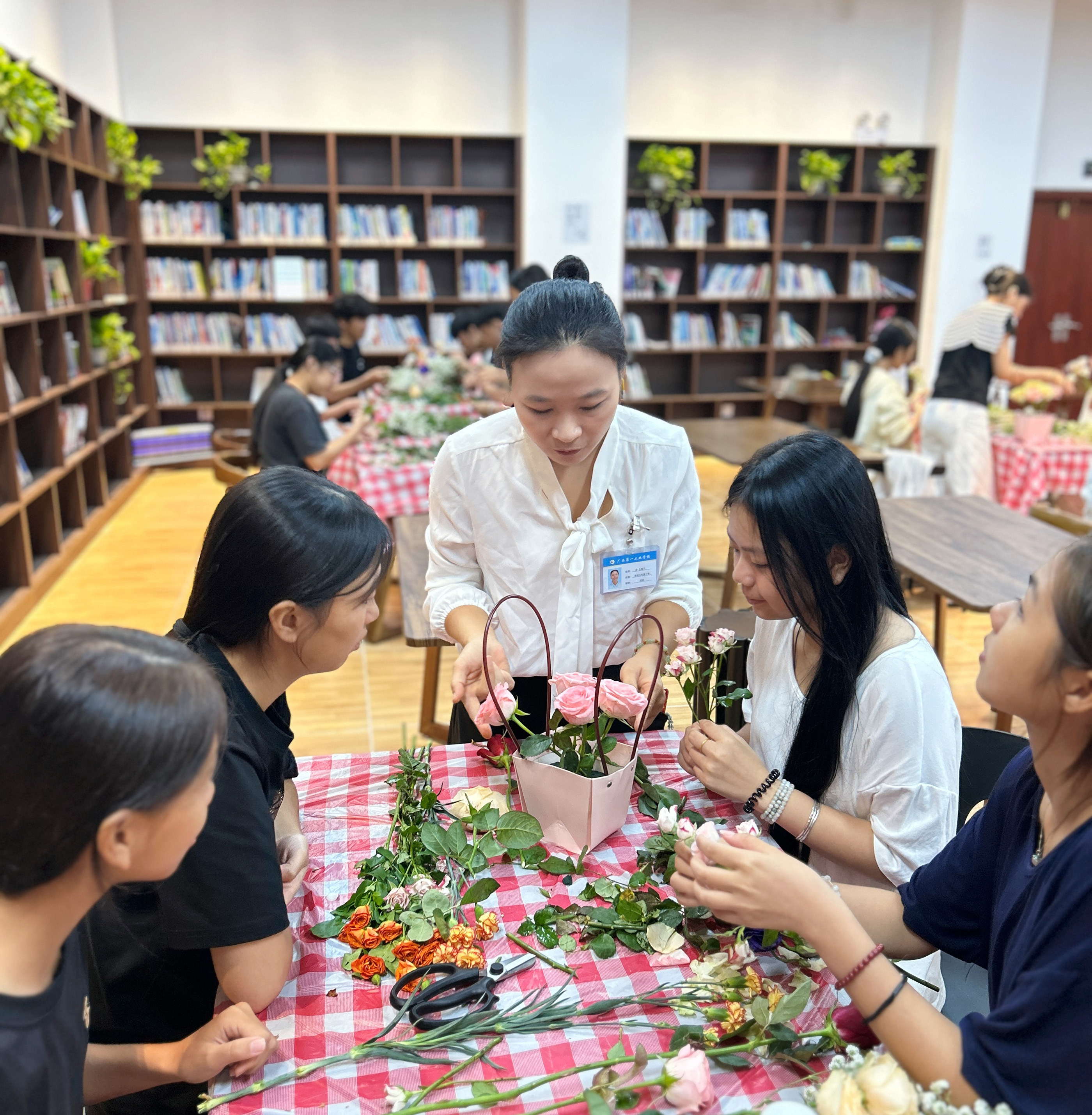 1760405061835684.jpg 1760405061835684.jpg