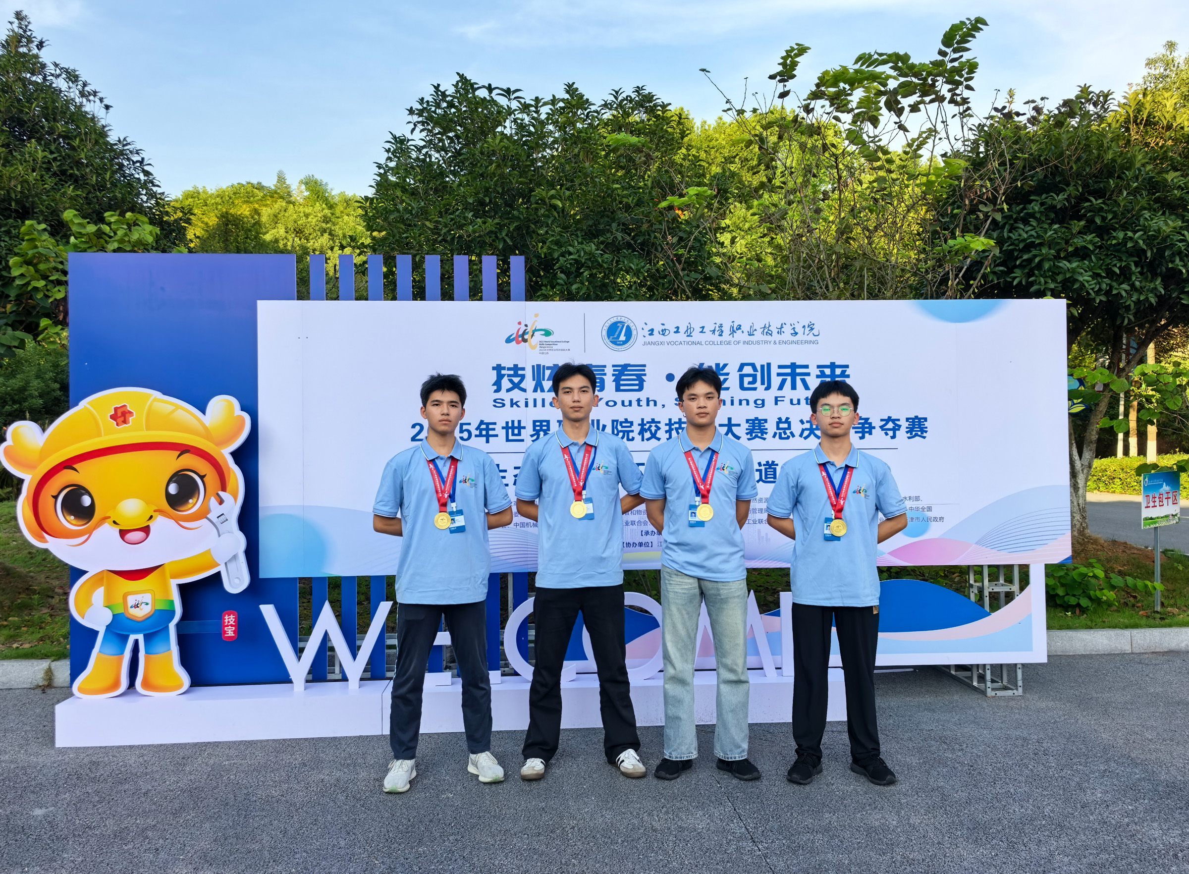 1756688399892476.jpg 1756688399892476.jpg