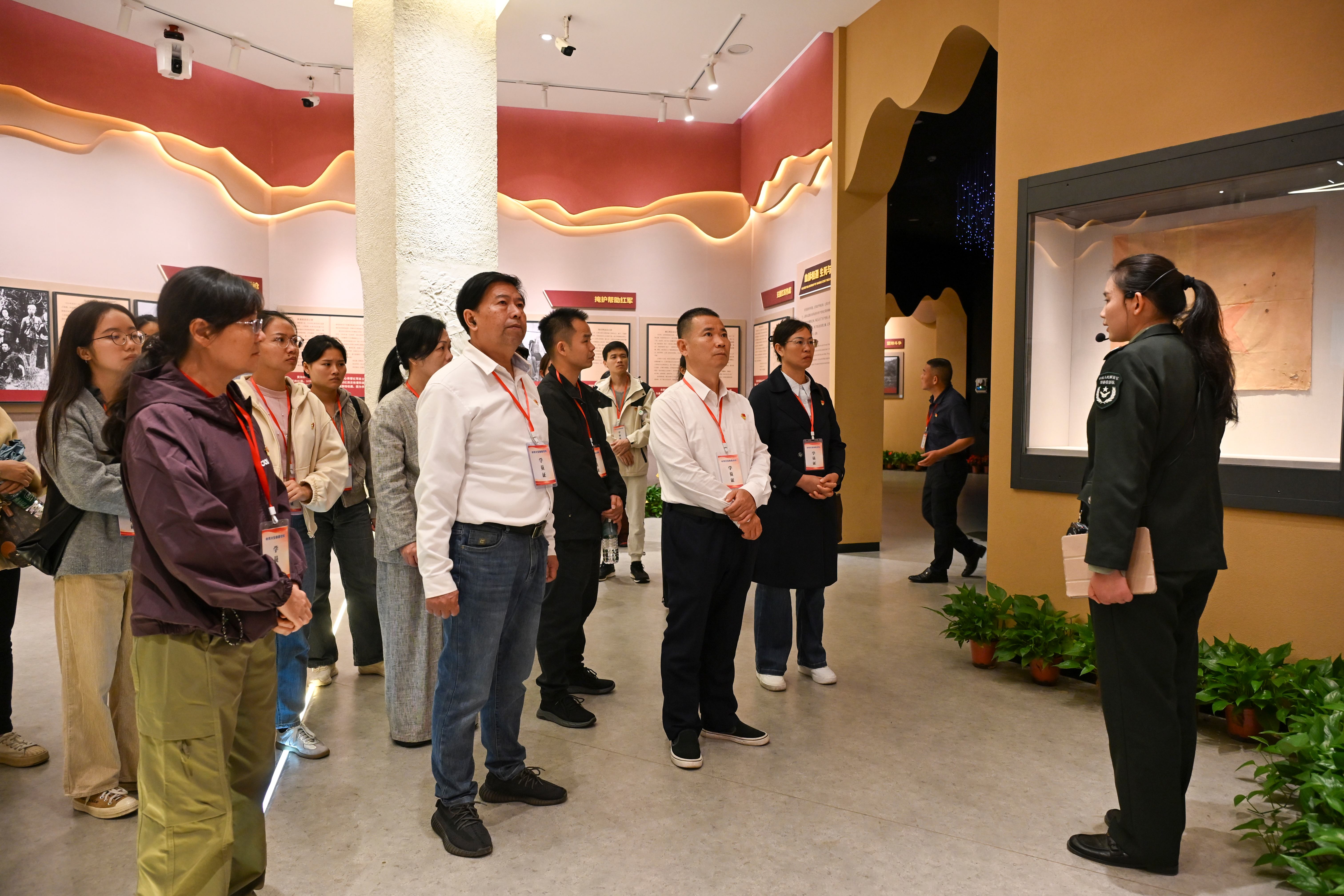 1762823836359994.jpg 1762823836359994.jpg